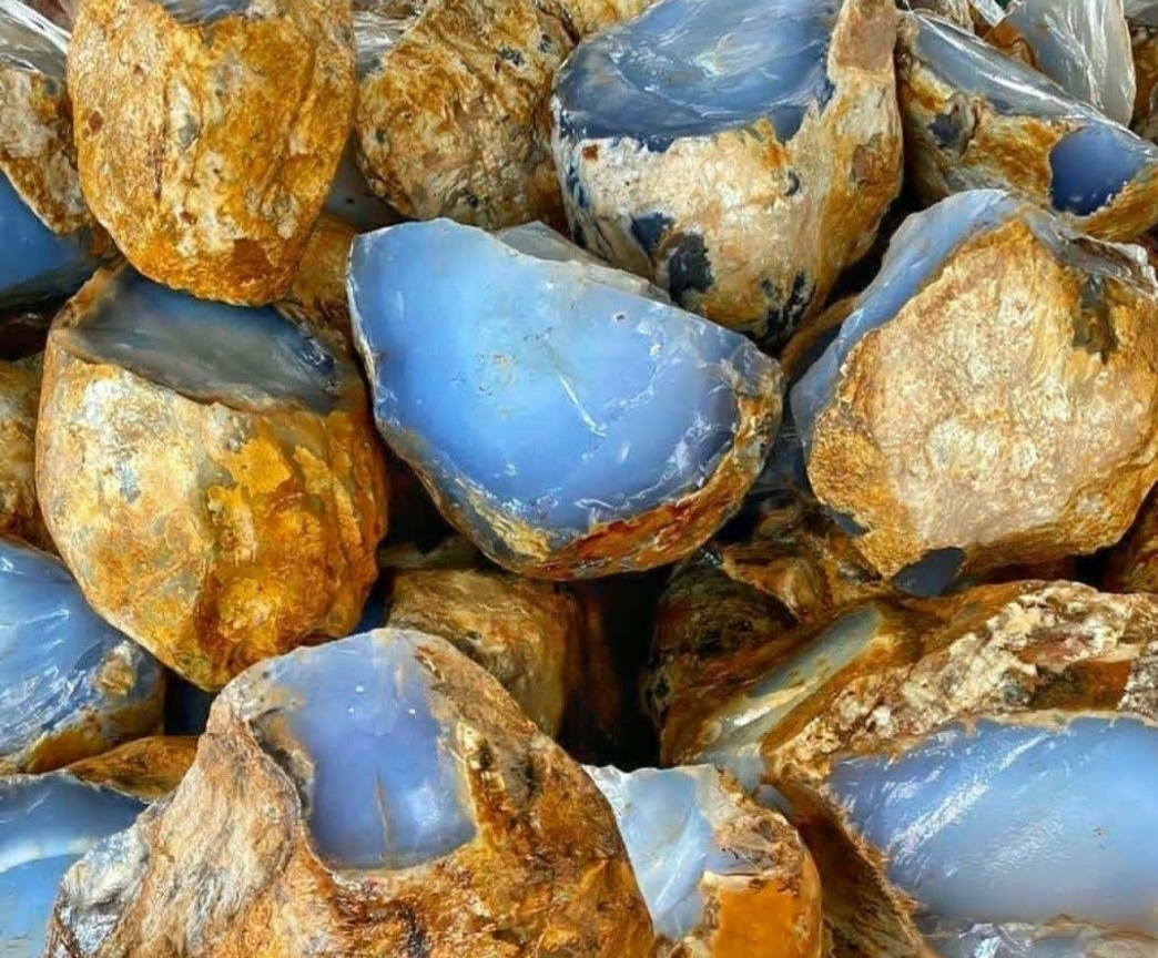 blue chalcedony C grade