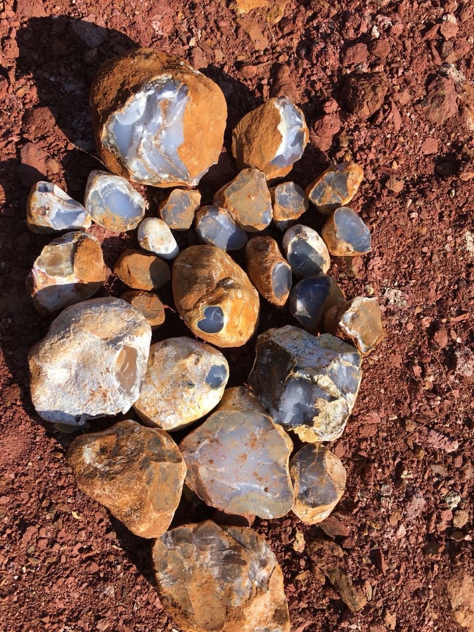 blue chalcedony rough