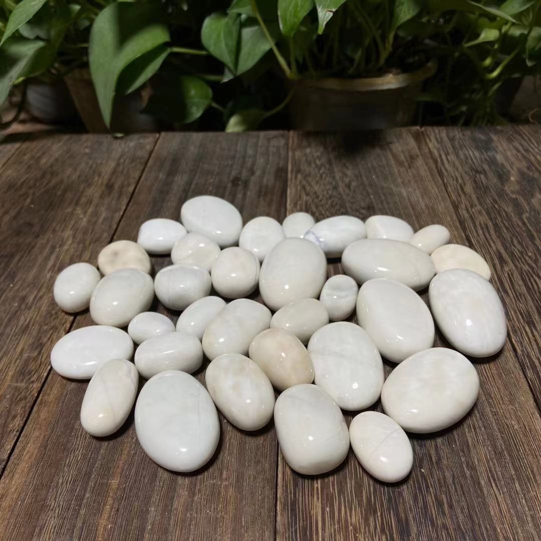 ivory jade palm stones